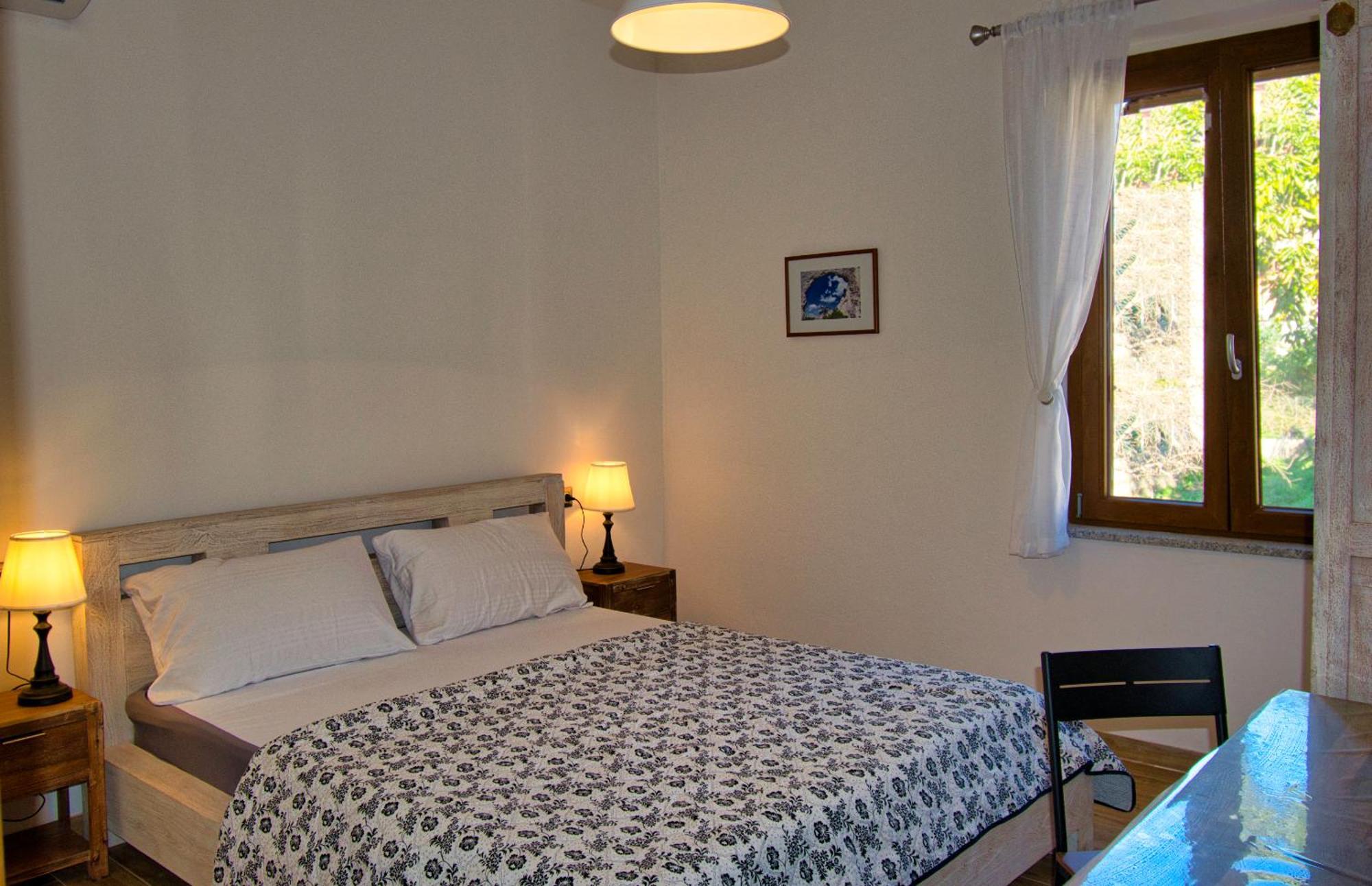 Dommu Livia Hotell Lotzorai Exteriör bild